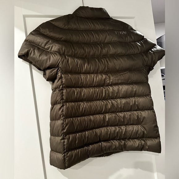 Martha short sleeve puffer, large, NWOT - Picture 2 of 2